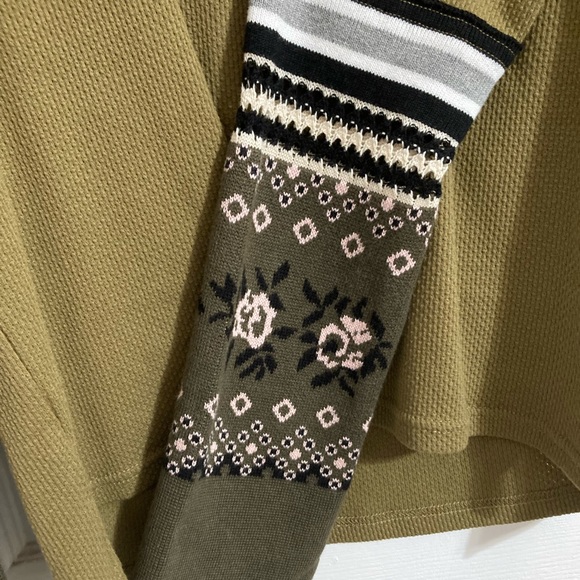 Free People Mikah Layering Cuff Army Combo - Picture 2 of 6